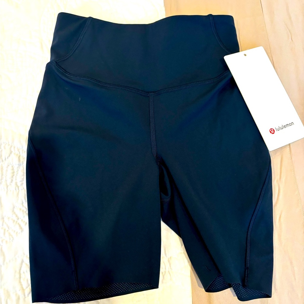💥NWT💥 Lululemon Base Pace Shorts - Navy Blue - Women’s Size 0